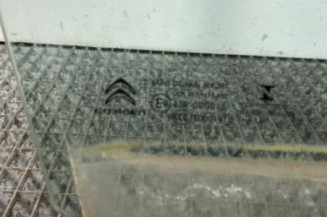 Vitre avant droit CITROEN C4 GRAND PICASSO 2