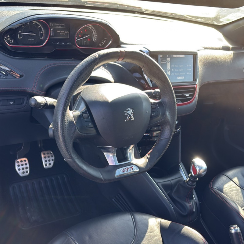 PEUGEOT 208 1 PHASE 2 1.6 THP - 16V TURBO Photo n°22