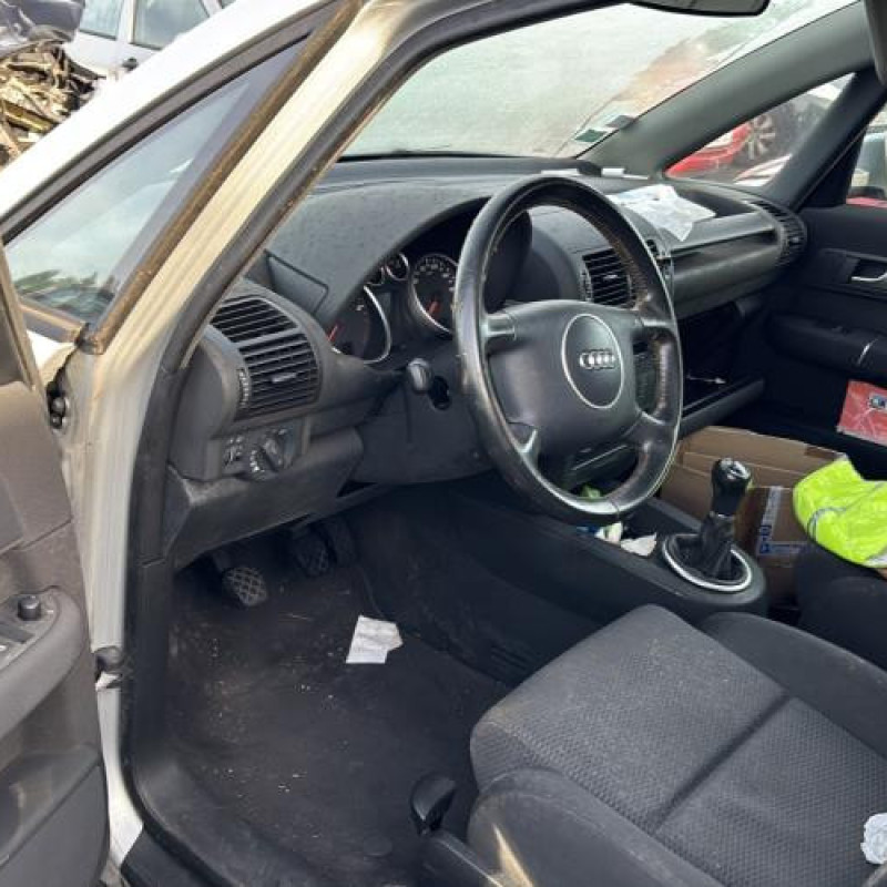 Becquet AUDI A2 Photo n°13
