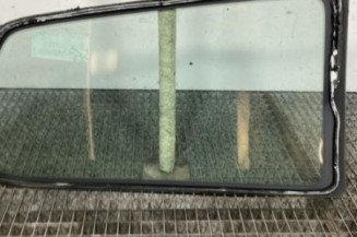Custode arriere gauche VOLKSWAGEN FOX