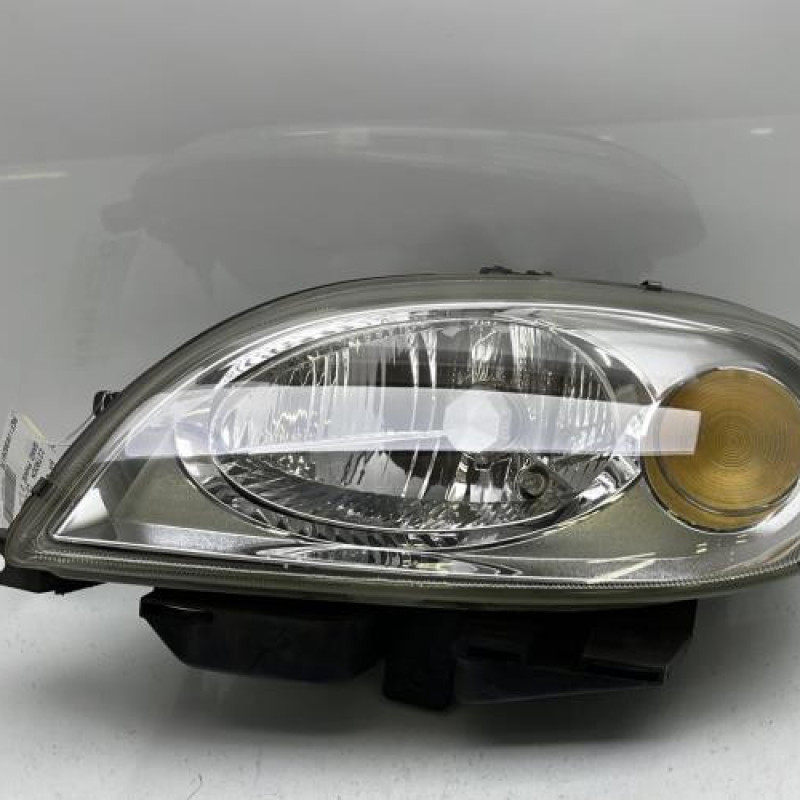 Optique avant principal gauche (feux)(phare) CITROEN SAXO Photo n°1