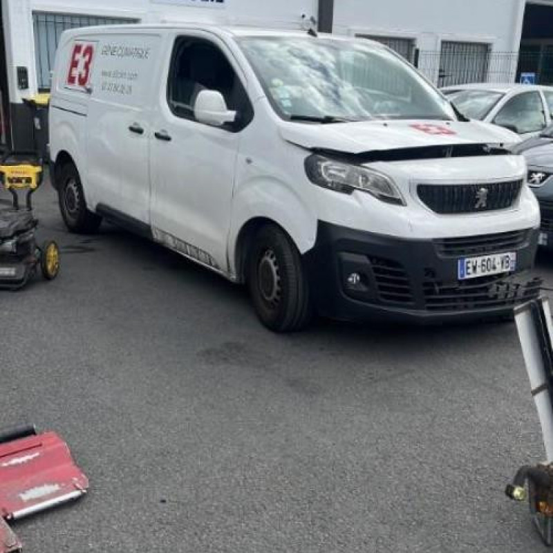 Pare boue arriere droit PEUGEOT EXPERT 4 Photo n°5