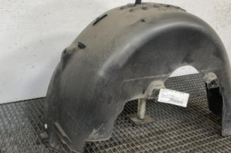 Pare boue arriere droit OPEL VIVARO 3