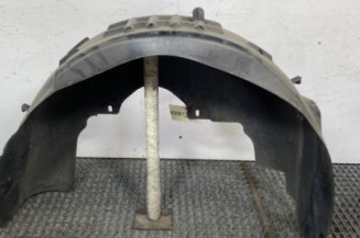 Pare boue arriere droit OPEL VIVARO 3