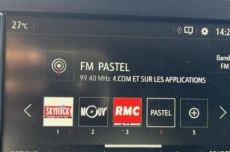 Pare boue arriere droit OPEL VIVARO 3