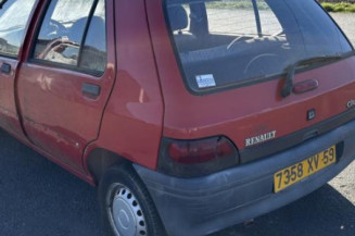Porte avant droit RENAULT CLIO 1