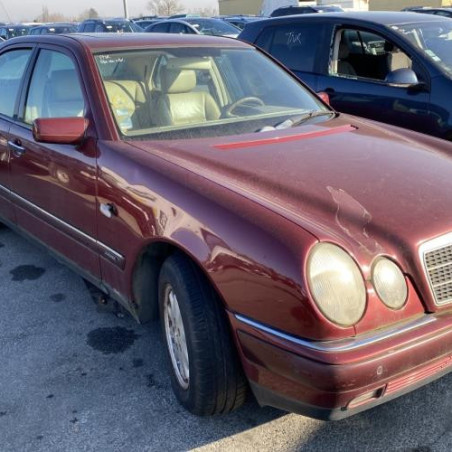 Retroviseur droit MERCEDES CLASSE E 210
