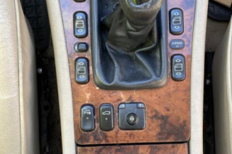 Retroviseur droit MERCEDES CLASSE E 210