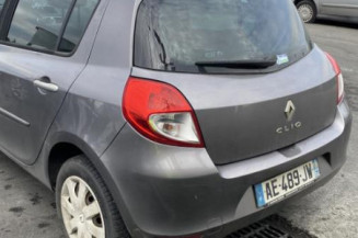 Pivot de moyeu avant gauche RENAULT CLIO 3