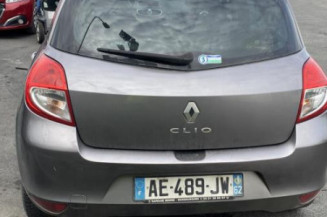 Pivot de moyeu avant gauche RENAULT CLIO 3