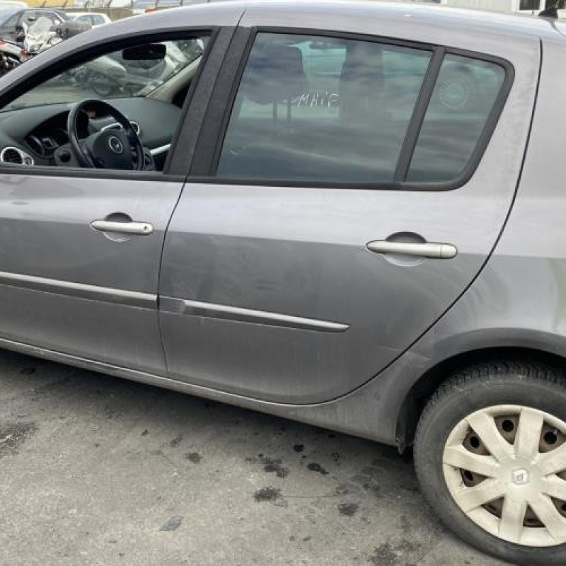 Pivot de moyeu avant gauche RENAULT CLIO 3 Photo n°8