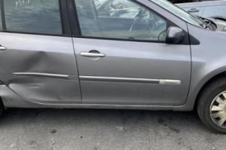 Pivot de moyeu avant gauche RENAULT CLIO 3