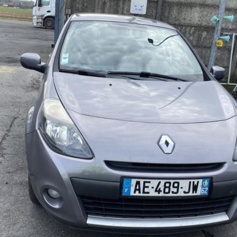 Pivot de moyeu avant gauche RENAULT CLIO 3 Photo n°10