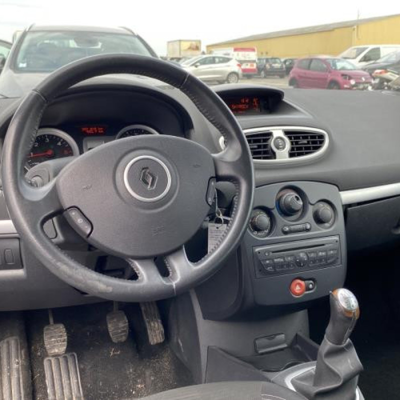 Pivot de moyeu avant gauche RENAULT CLIO 3 Photo n°16