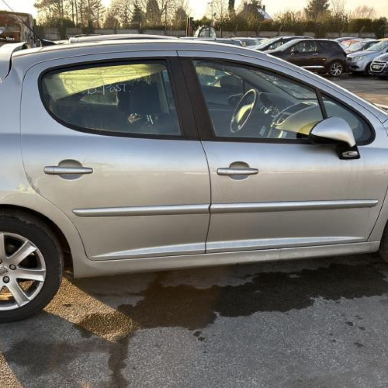 Interrupteur de leve vitre arriere droit PEUGEOT 207 Photo n°18