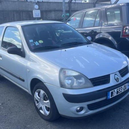 Feu arriere stop central RENAULT CLIO 2 Photo n°1