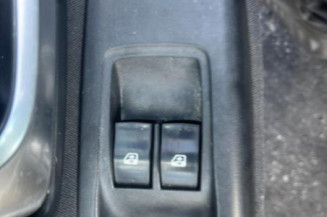 Feu arriere stop central RENAULT CLIO 2