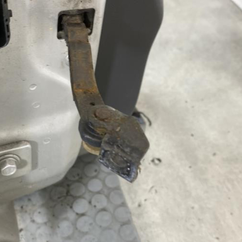 Porte avant droit OPEL CORSA D Photo n°7