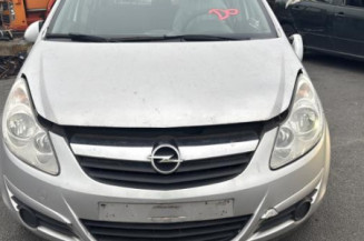 Feu arriere stop central OPEL CORSA D