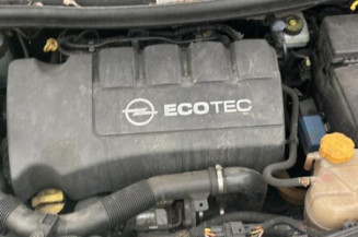 Feu arriere stop central OPEL CORSA D