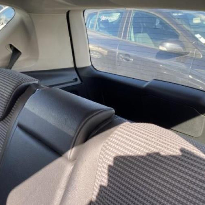 Bras essuie glace avant droit MERCEDES CLASSE A 169 Photo n°1