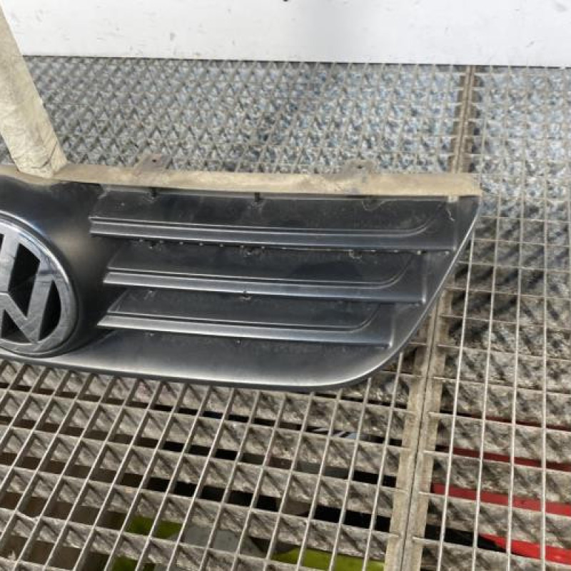 Calandre VOLKSWAGEN POLO 4 Photo n°3