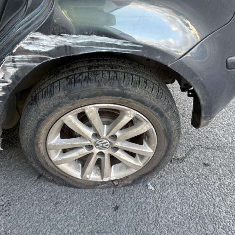 Calandre VOLKSWAGEN POLO 4 Photo n°18