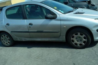 Pompe à carburant PEUGEOT 206