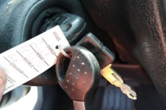 Pompe à carburant PEUGEOT 206