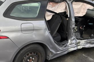 Feu arriere stop central PEUGEOT 308 2 SW