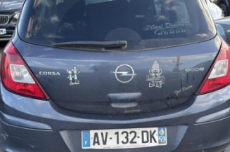 Bouton de coffre OPEL CORSA D