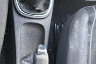 Bouton de coffre OPEL CORSA D