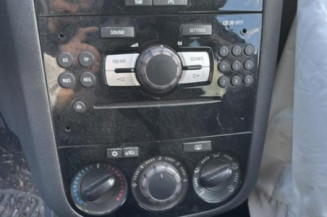 Bouton de coffre OPEL CORSA D
