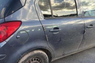 Bouton de coffre OPEL CORSA D