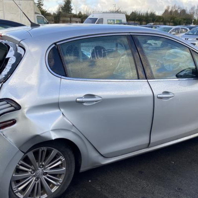 Ceinture arriere gauche PEUGEOT 208 1 Photo n°6