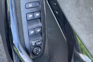 Ceinture arriere gauche PEUGEOT 208 1