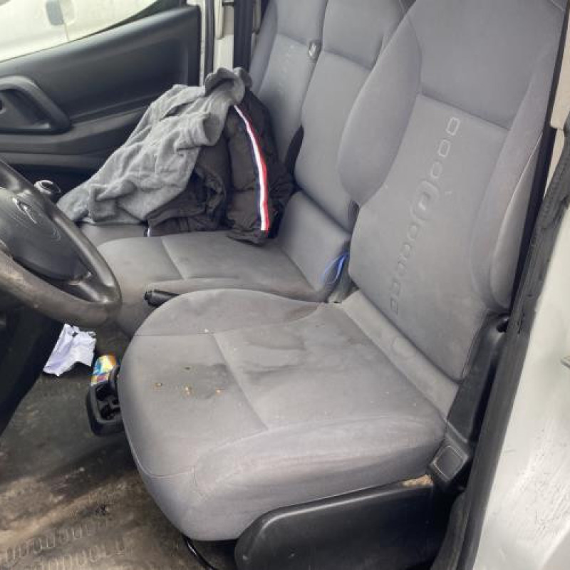 Amortisseur avant droit CITROEN BERLINGO 2 Photo n°10