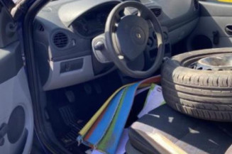 Amortisseur avant droit RENAULT CLIO 3