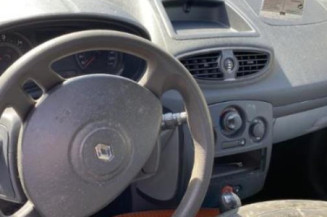 Amortisseur avant droit RENAULT CLIO 3