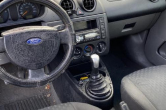 Bouchon de carburant FORD FIESTA 5