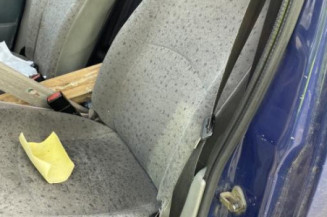 Pivot de moyeu avant gauche RENAULT KANGOO 1