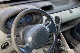Pivot de moyeu avant gauche RENAULT KANGOO 1