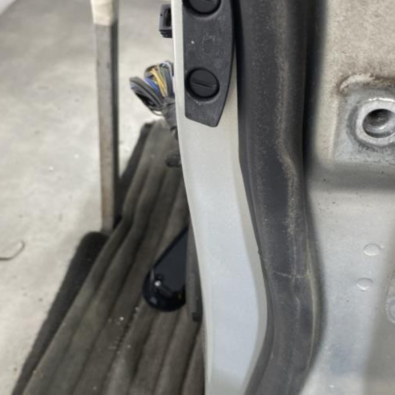 Porte avant gauche FORD MONDEO 3 Photo n°4