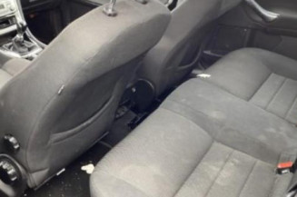 Vitre arriere droit FORD MONDEO 3
