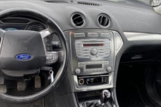 Vitre arriere droit FORD MONDEO 3