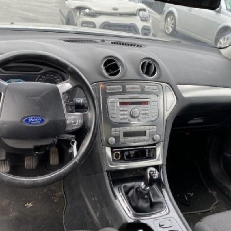 Vitre arriere droit FORD MONDEO 3 Photo n°13