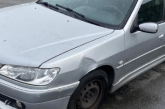 Pivot de moyeu avant gauche PEUGEOT 306 Photo n°1