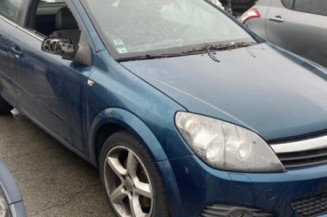 Custode arriere gauche OPEL ASTRA H