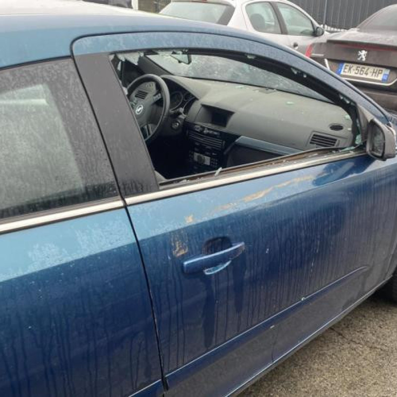 Feu arriere principal droit (feux) OPEL ASTRA H Photo n°5