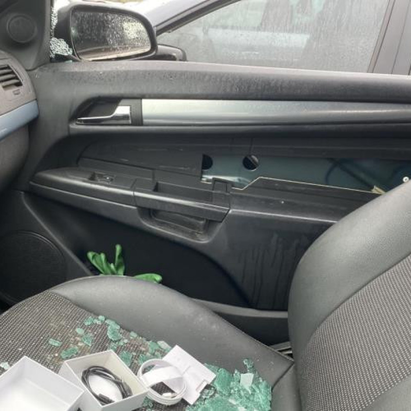 Feu arriere principal droit (feux) OPEL ASTRA H Photo n°10